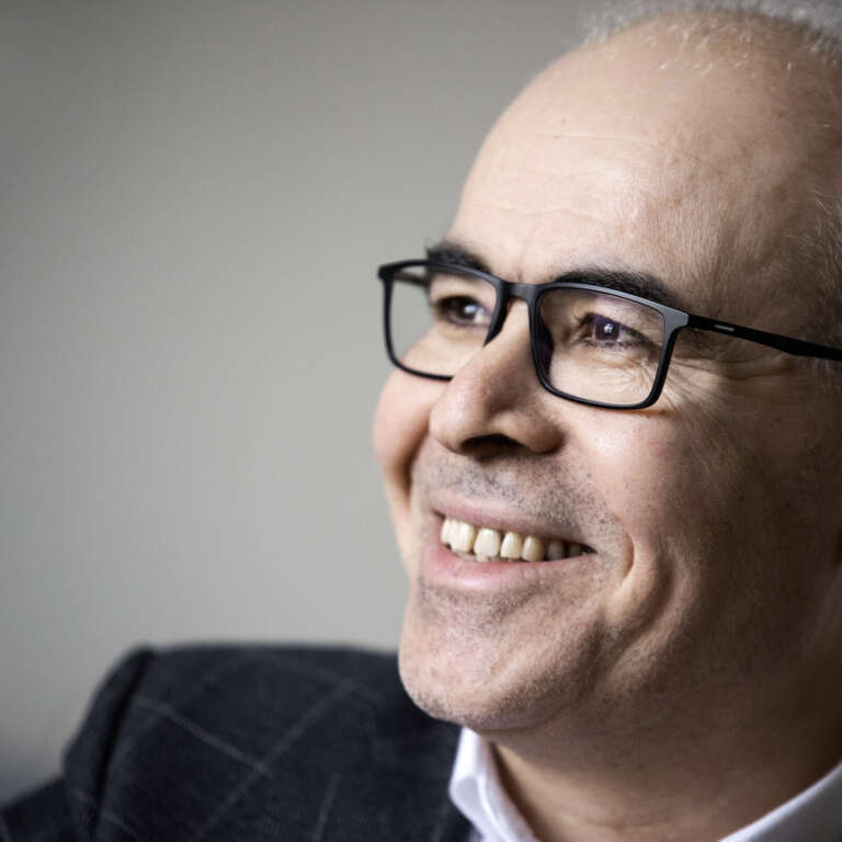 Mohamad Mehannas ler när han tänker tillbaka på goda minnen.